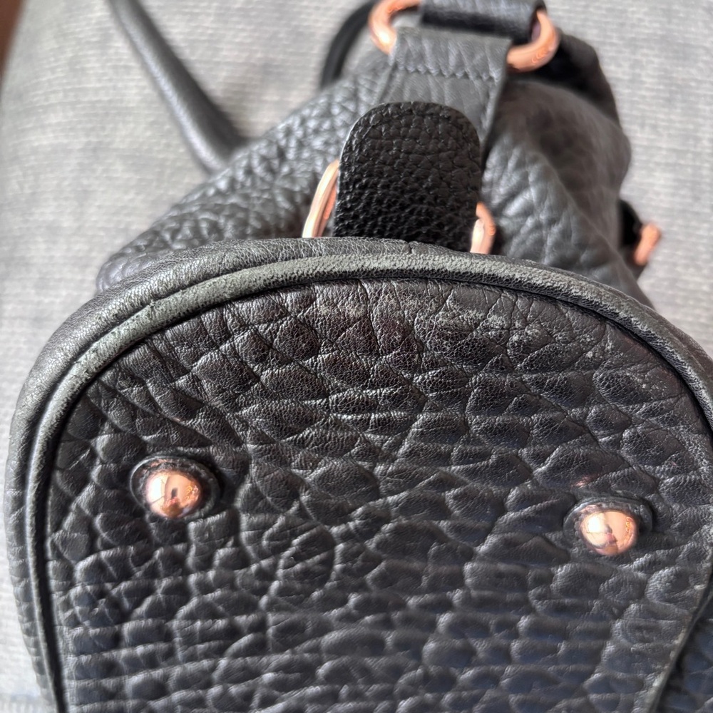 Ted Baker Black Pebble Leather Handbag Bow Detail Authentic - Picture 12 of 12